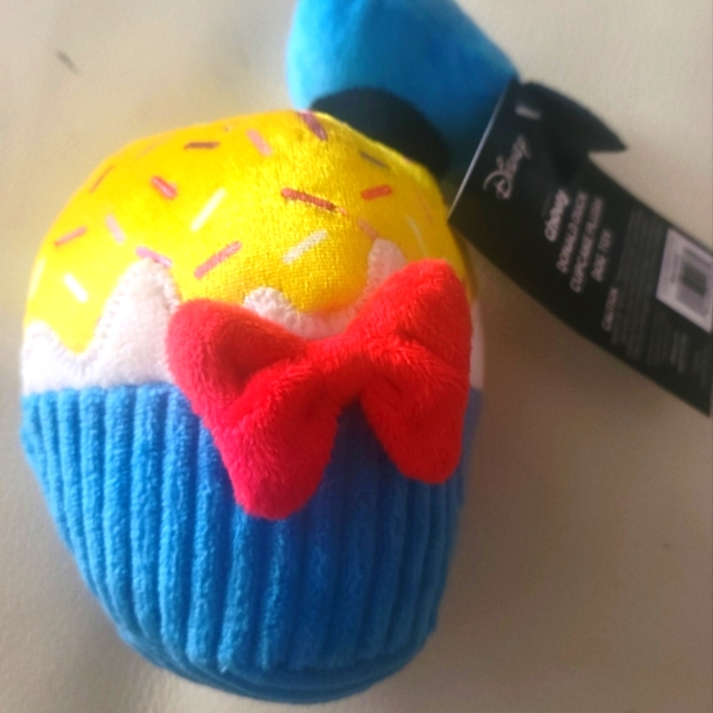 Disney Donald Duck Cupcake Plush Dog Toy. NWT